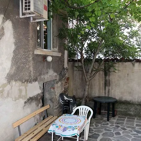 بيت ضيافة Retro & Friendly House : With A Backyard بلوفديف